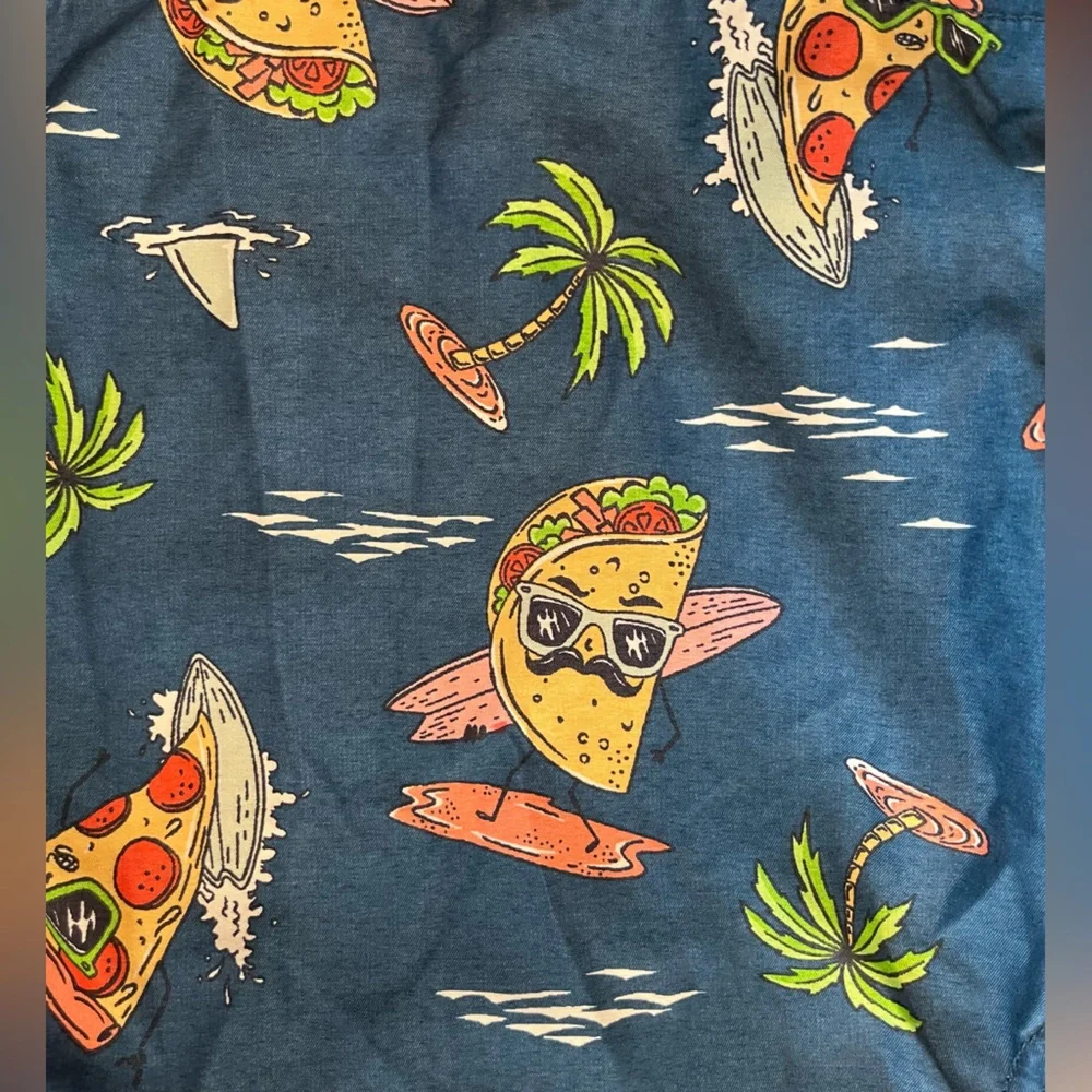 ⭐️ EUC - Old Navy Boys XXL (18) Bathing Suit Trunks